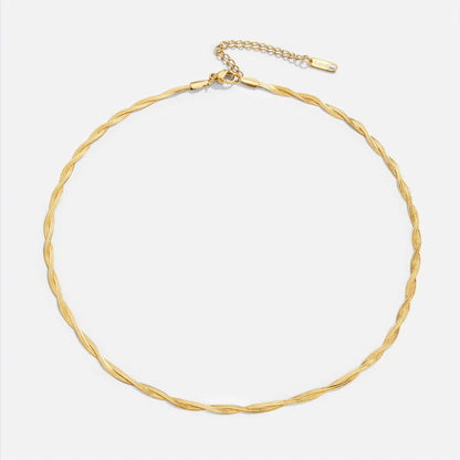Collar con cadena retorcida